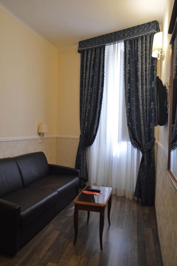Pantheon Couette-café 3*